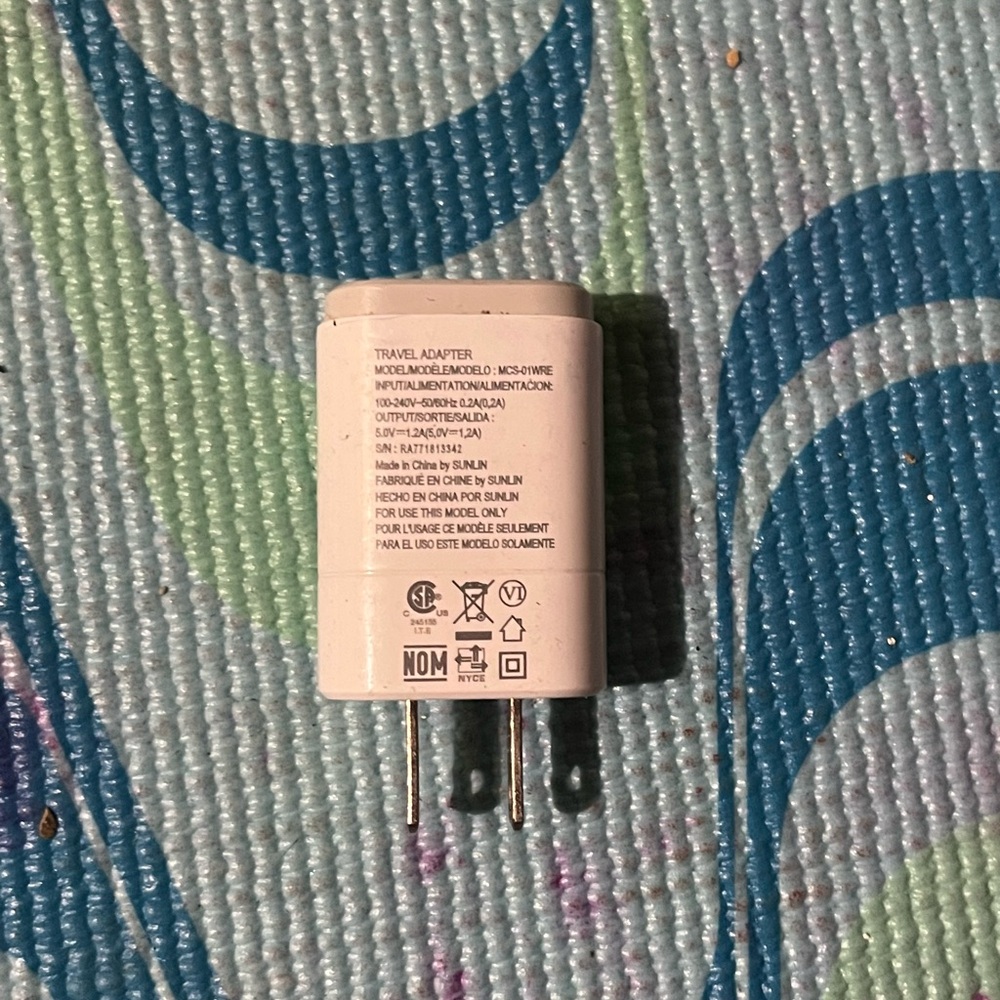 LG White Travel Adapter